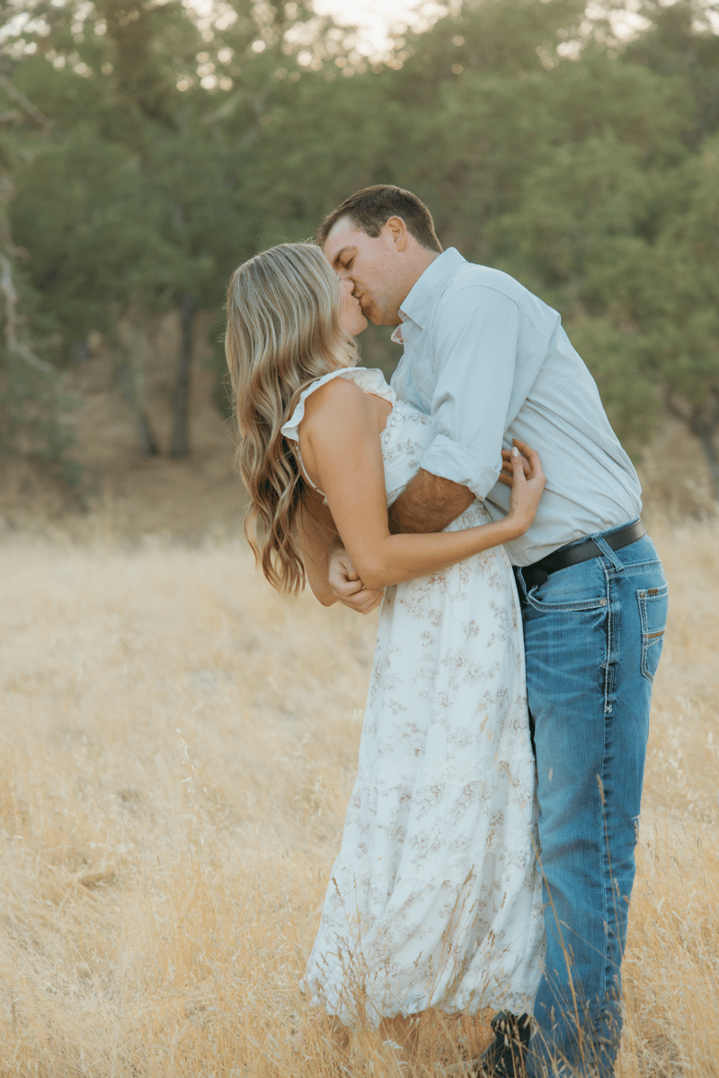 Couples photography by Capture Connect Photography